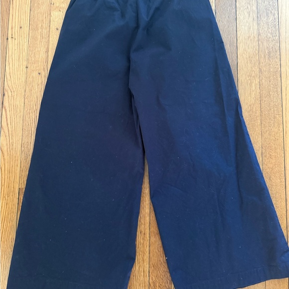Eileen Fisher Cropped Navy Casual Pants. Size. Small - Picture 4 of 7